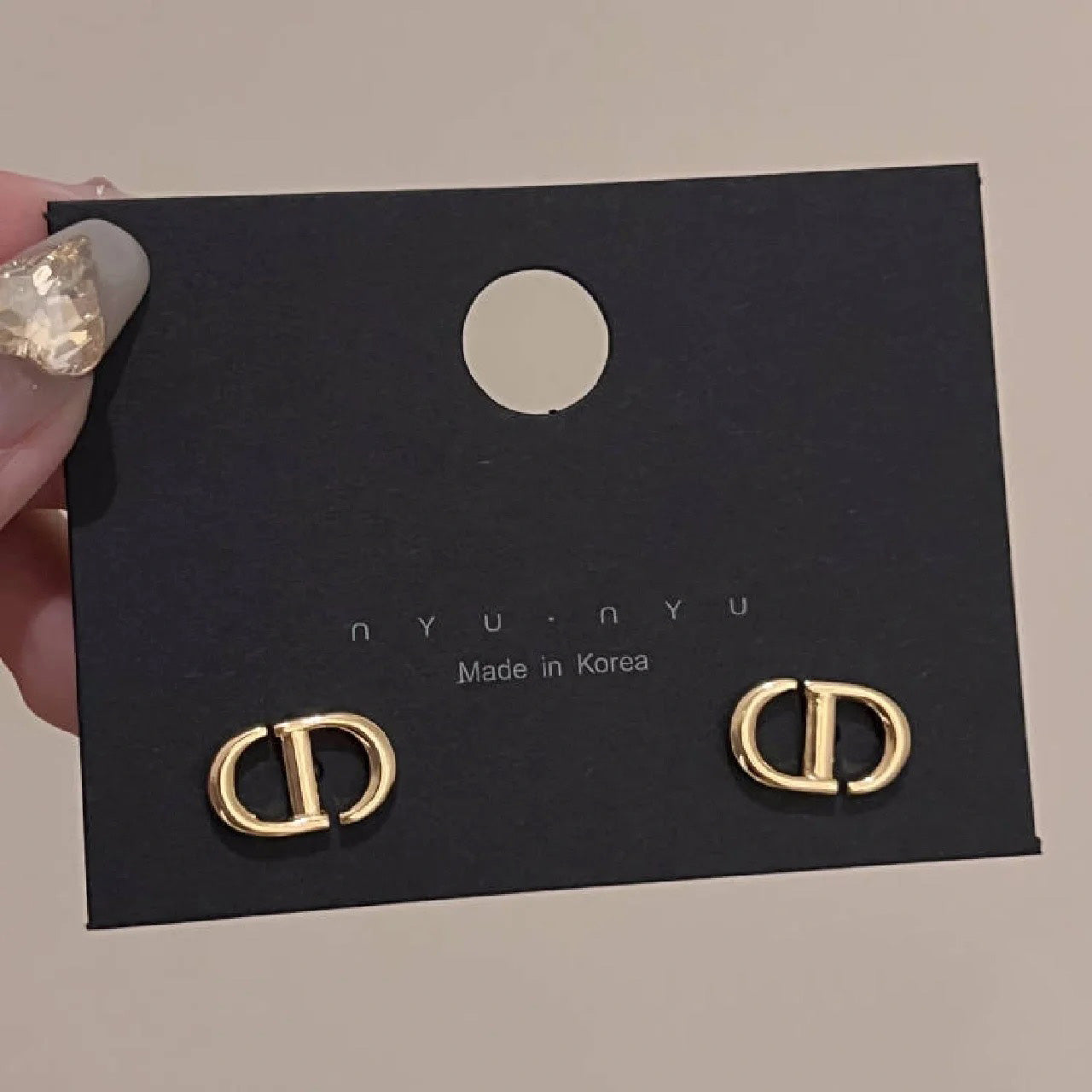 DIOR-4185462 light gold CD earrings
