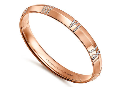 TIF24790067 6.9mm Roman numeral diamond bracelet