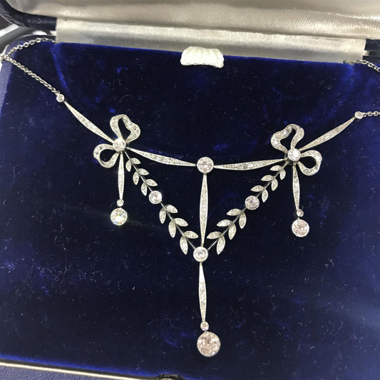 DA-JENG78824 leaf bow necklace