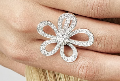 VCARP06300 five-piece flower ring