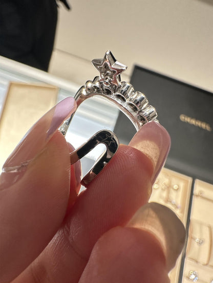 XNE-J12208 Diamond-Pentagram Moon Ring
