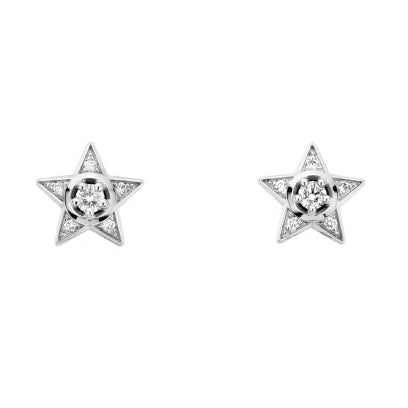 XNE-J12440 star earrings can be worn in different ways