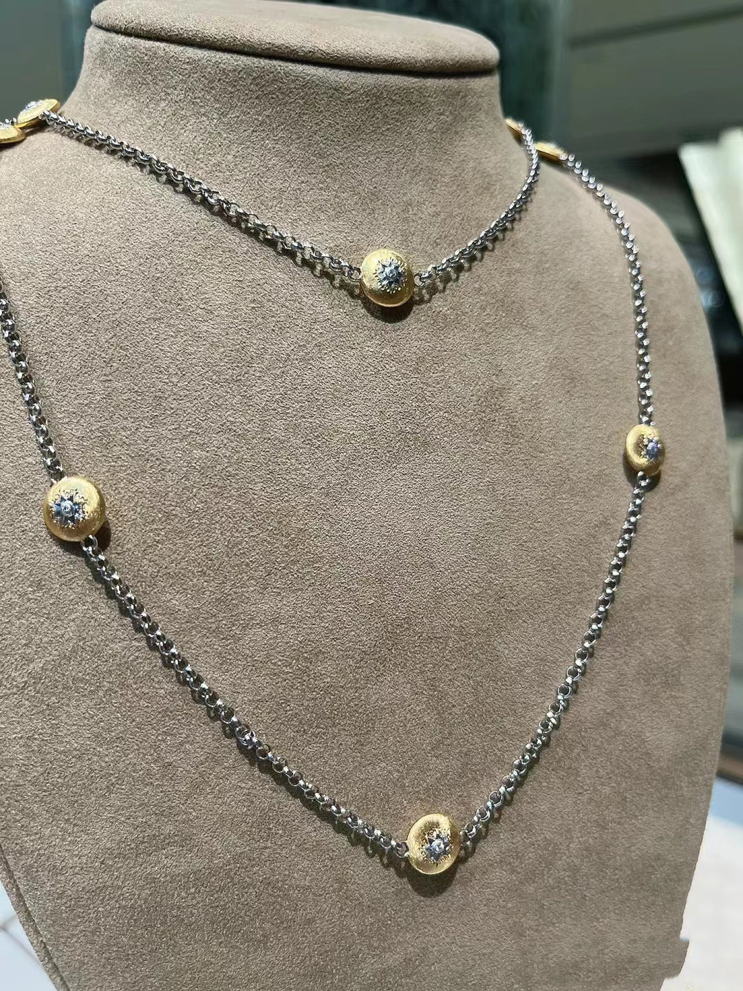 BQLT-JAUNEC013685 round body light gold surface flower necklace