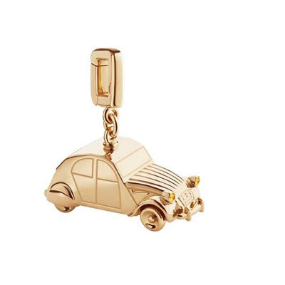 LV-N04252 famous car pendant