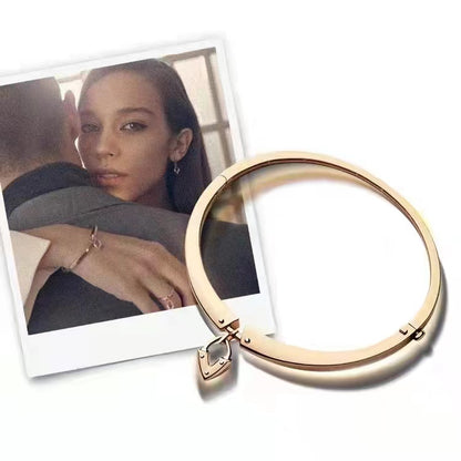 LV-Q54241 heart-shaped lock bracelet