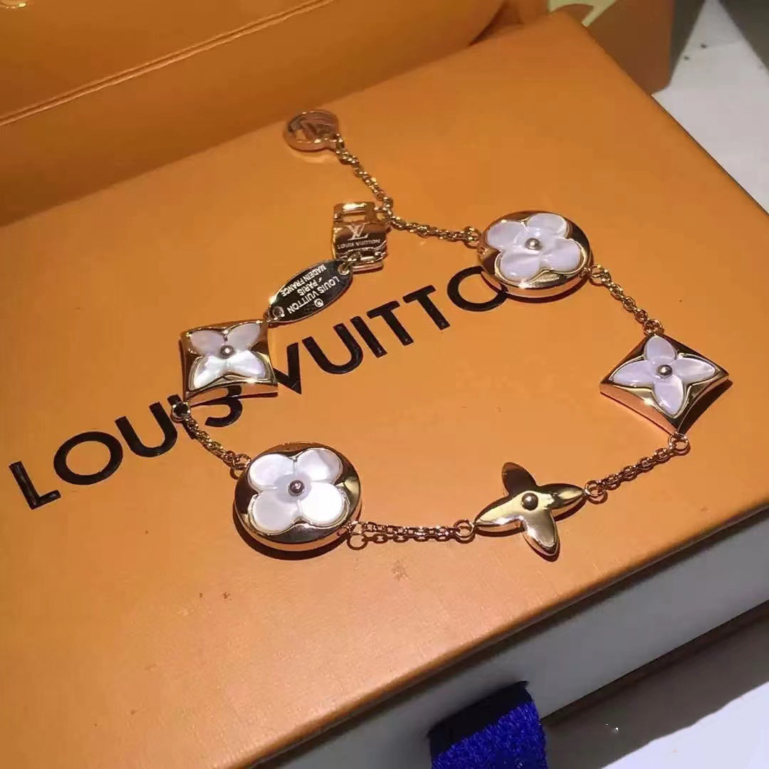 LV-Q13364 plum blossom dart combination five-flower bracelet