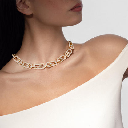 MSK-13079 Extra Large Half Diamond Moving Diamond Necklace