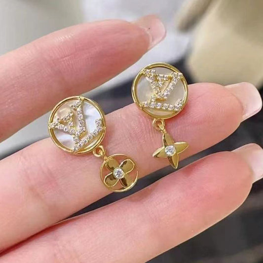 LV-M75404 letters LV round agate earrings