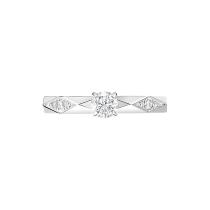 BSL-JSL00346 2.8mm wide four-claw 30-minute triangular diamond arm ring 13#