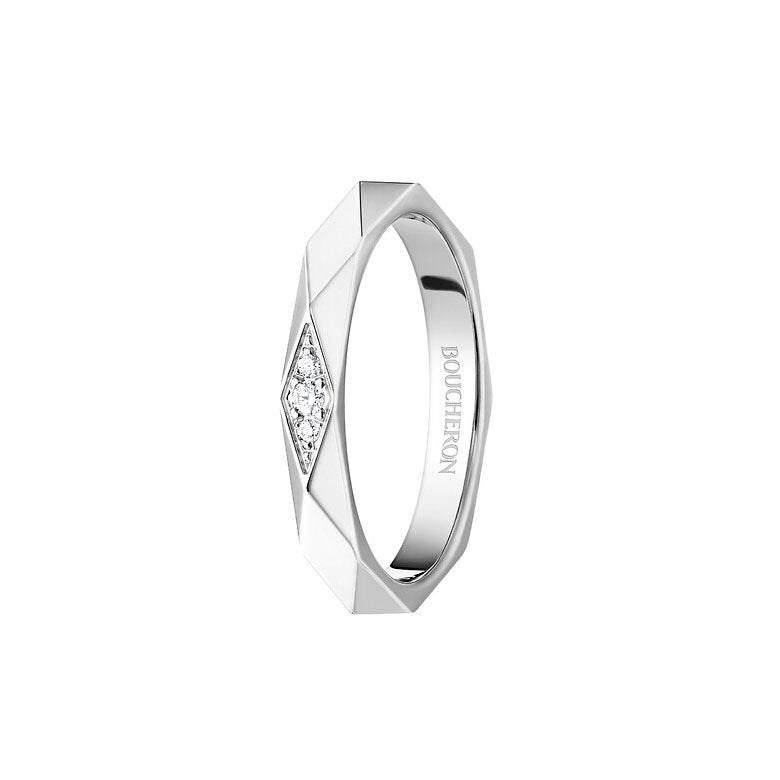 BSL-JAL00090 2.8mm wide triangular diamond bar ring