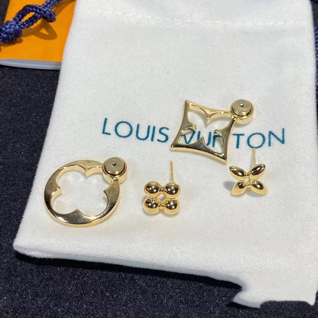 LV-M00770四叶草梅花飞标镂空光金耳环