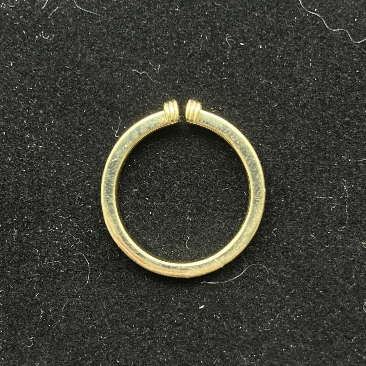 HS-620927 red string open ring