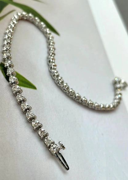 HW-BRDPSRP10TE three-claw 0.1ct diamond bracelet