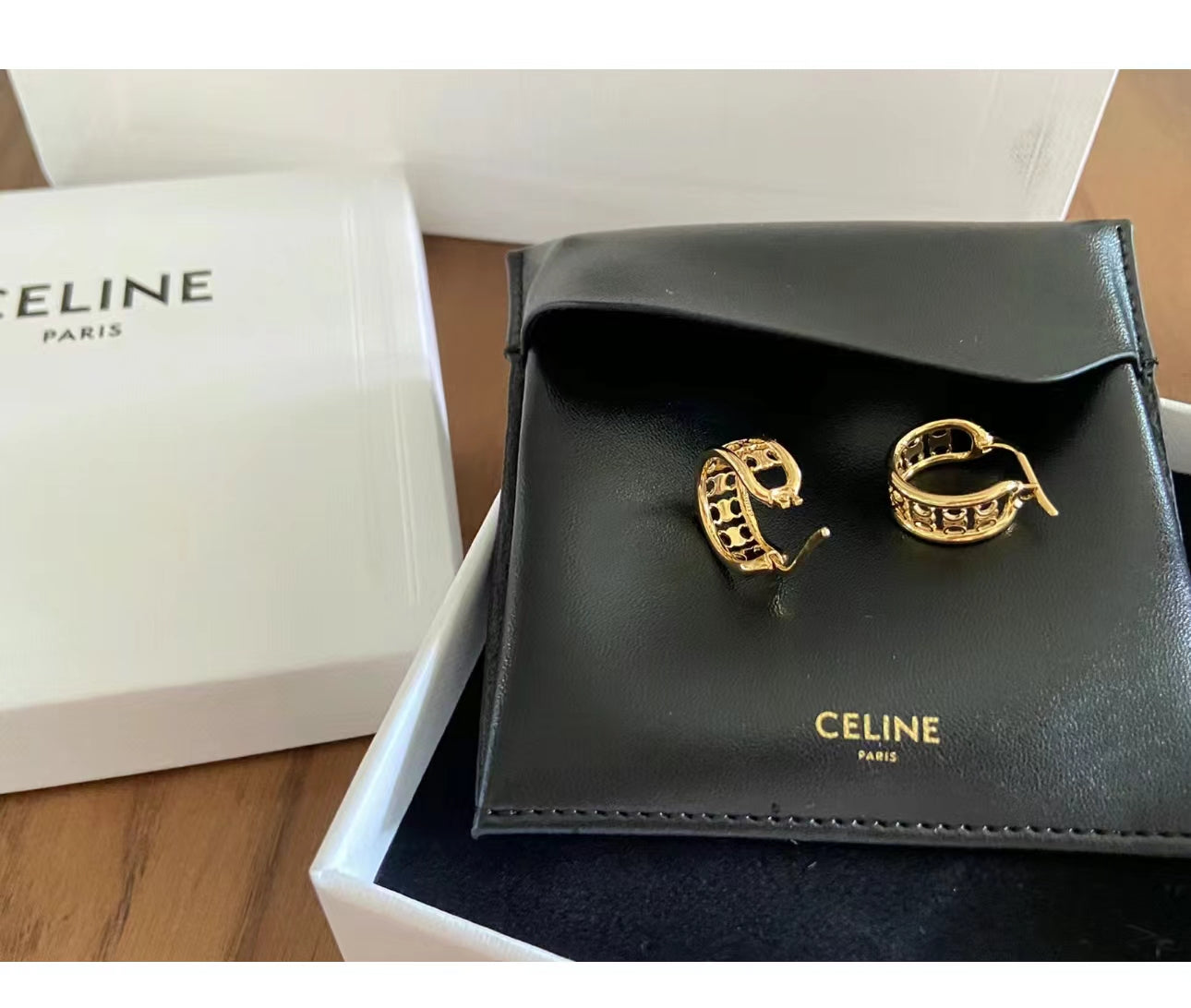 SL-46V186BRA double c hoop earrings