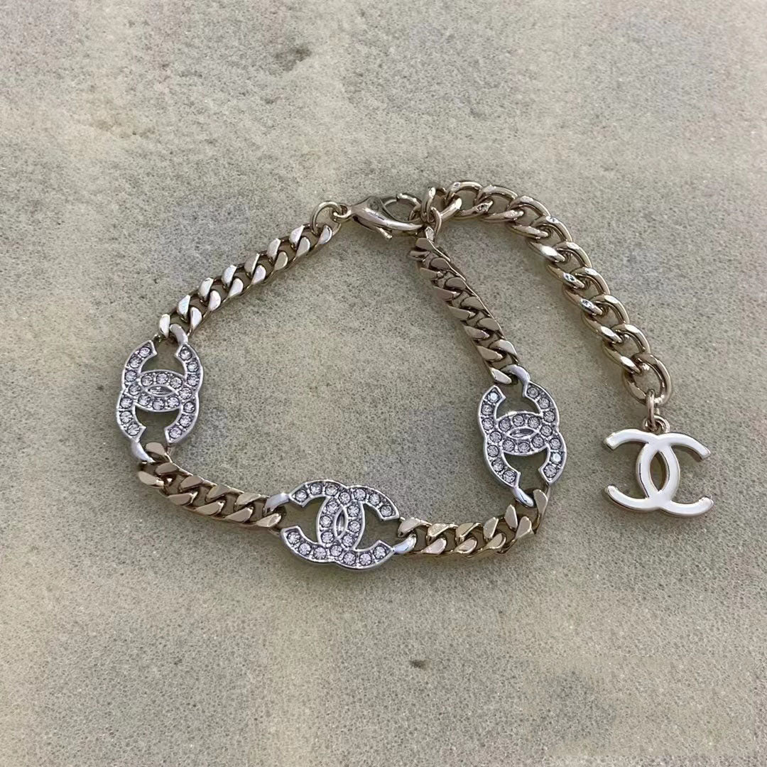 XNE-AB6442 three sets of double C denim bracelets
